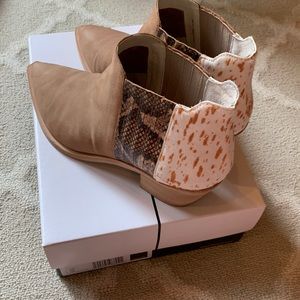 Dolce Vita Shana Bootie Taylor/Multi-Black Size 9